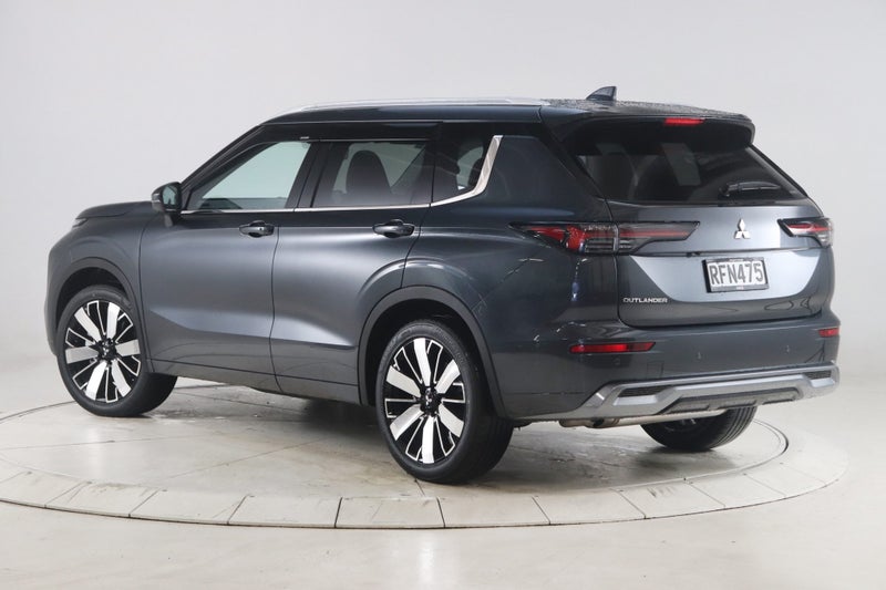 2025 Mitsubishi Outlander 2.5P VRX 4WD CVT image 4