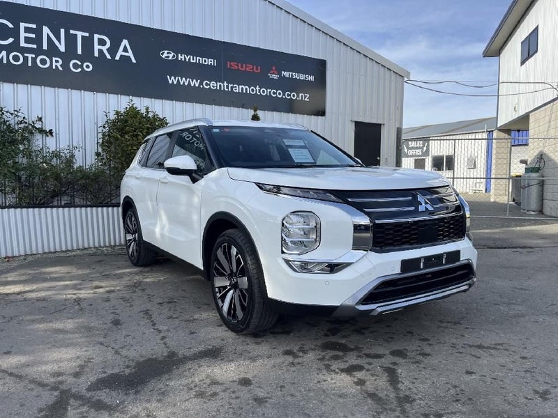 2025 Mitsubishi Outlander 2.5P XLS 2WD CVT image 2