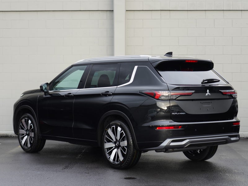 2025 Mitsubishi Outlander 2.5P XLS 2WD CVT image 3