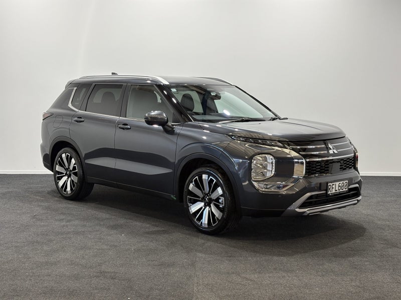 2025 Mitsubishi Outlander 2.5P XLS 4WD CVT image 1