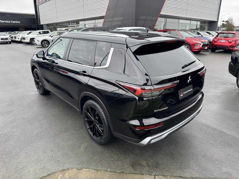 2025 Mitsubishi Outlander 2.5P XLS 4WD CVT image 5