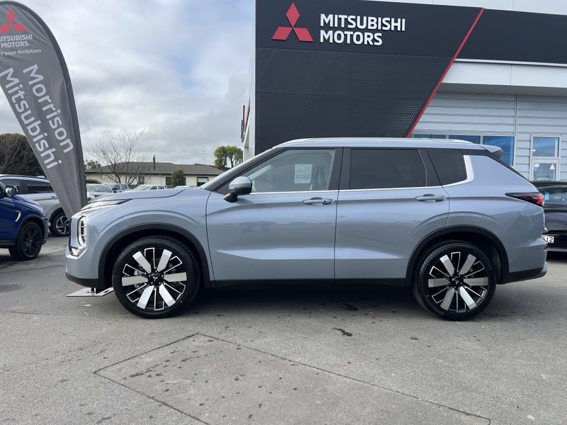 2025 Mitsubishi Outlander 2.5P XLS 4WD CVT image 2