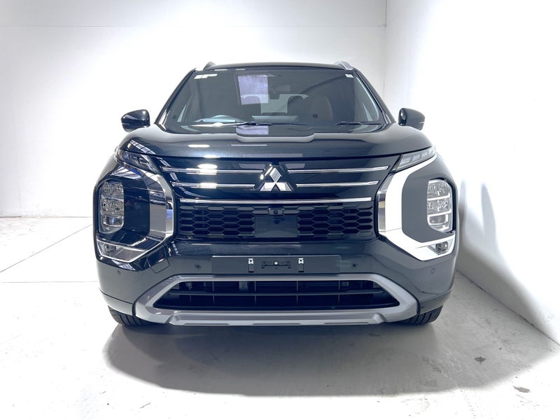 2025 Mitsubishi Outlander EXCEED 2.5 2WD - NEW... image 2