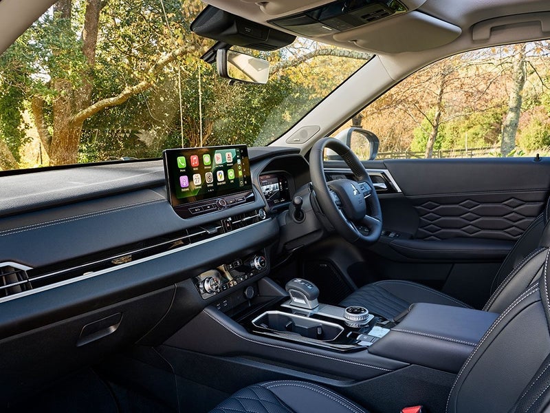 2025 Mitsubishi Outlander Exceed 2.5L 2WD 7 Seater image 4
