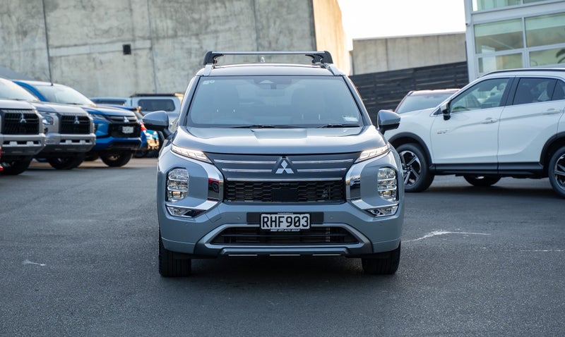 2025 Mitsubishi Outlander Exceed 2.5P/4Wd/Cvt image 3