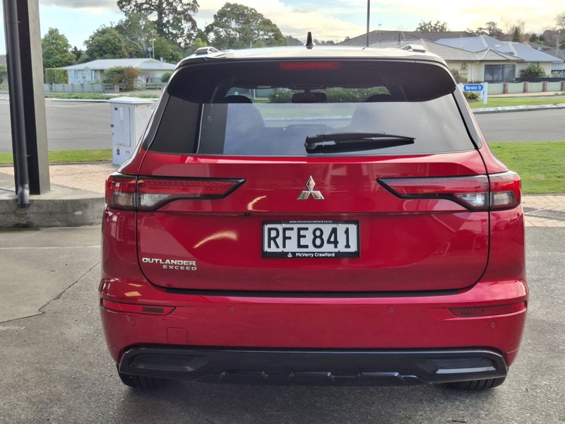 2025 Mitsubishi Outlander Exceed 2.5P/Cvt - 3.9... image 5