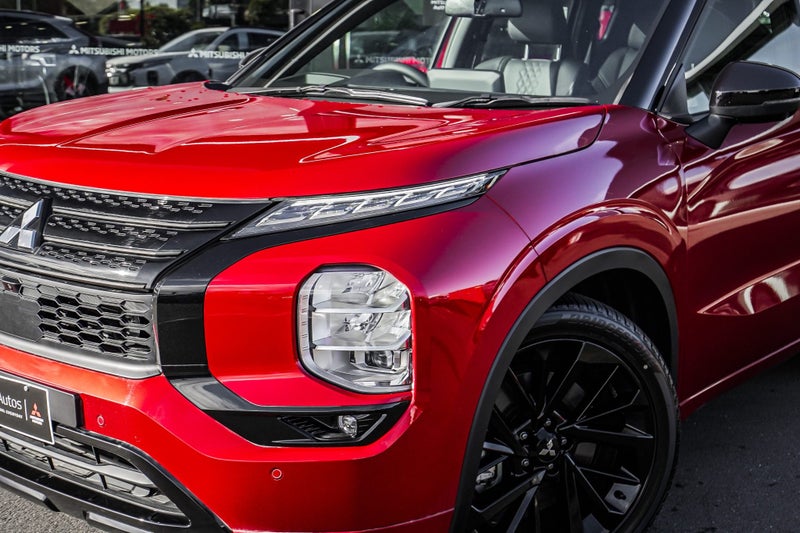 2025 Mitsubishi Outlander EXCEED 4WD image 2