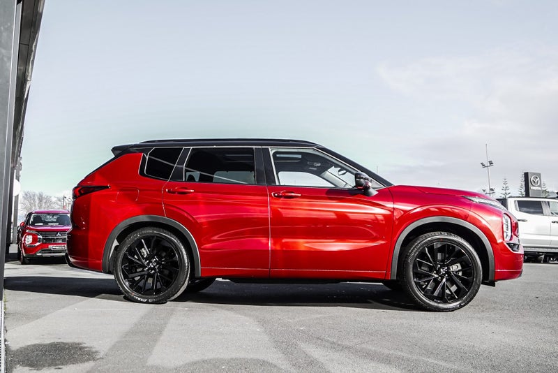 2025 Mitsubishi Outlander EXCEED 4WD image 3