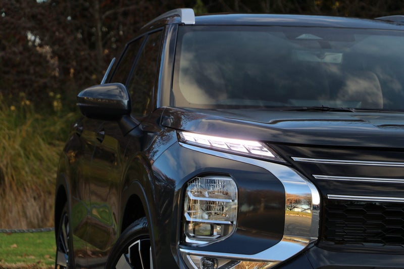 2025 Mitsubishi Outlander Exceed 4WD (S-AWC) image 5