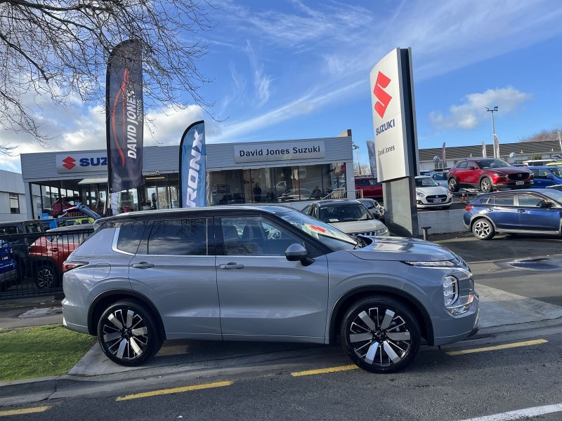 2025 Mitsubishi Outlander EXCEED image 4