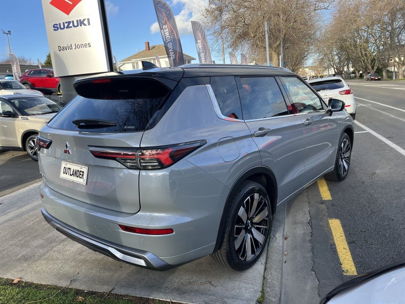 2025 Mitsubishi Outlander EXCEED image 5