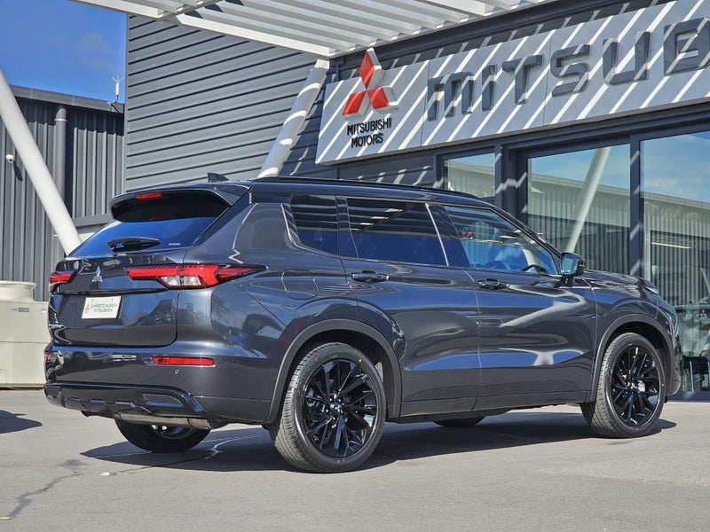 2025 Mitsubishi Outlander Exceed AWD 2.5P image 5