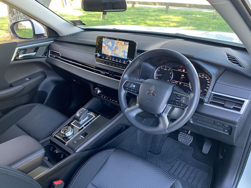 2025 Mitsubishi Outlander LS 2.5L Petrol 2WD image 4