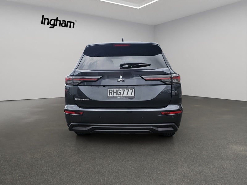 2025 Mitsubishi Outlander LS 2.5P/CVT image 4