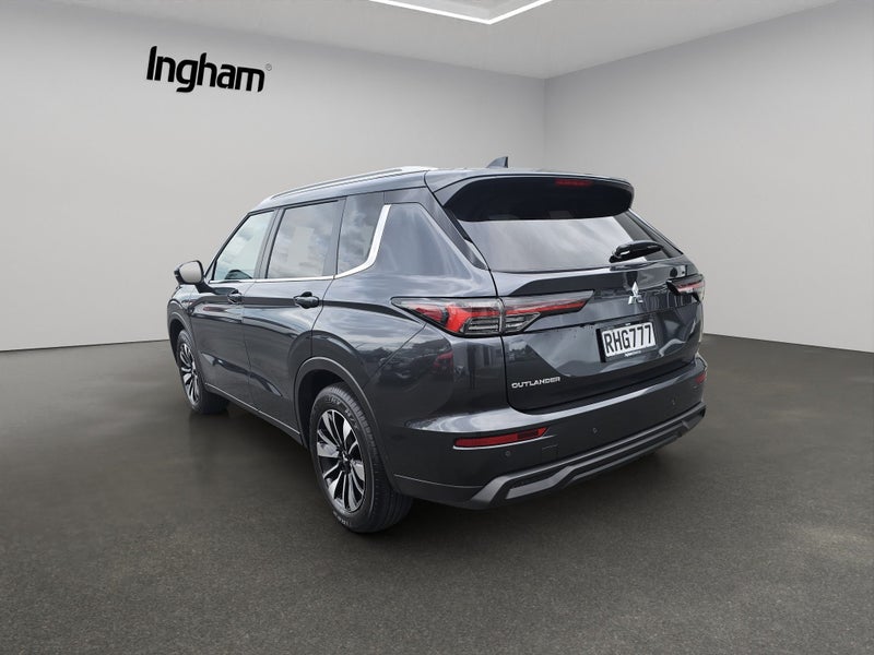 2025 Mitsubishi Outlander LS 2.5P/CVT image 5