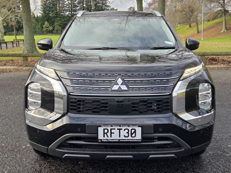 2025 Mitsubishi Outlander LS 2WD Pre Reg image 2