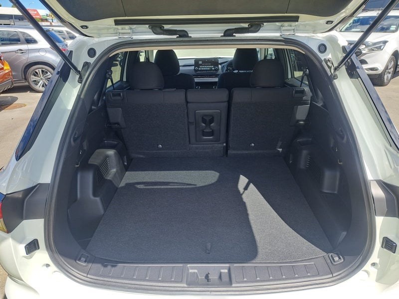 2025 Mitsubishi Outlander PHEV LS 4WD image 4