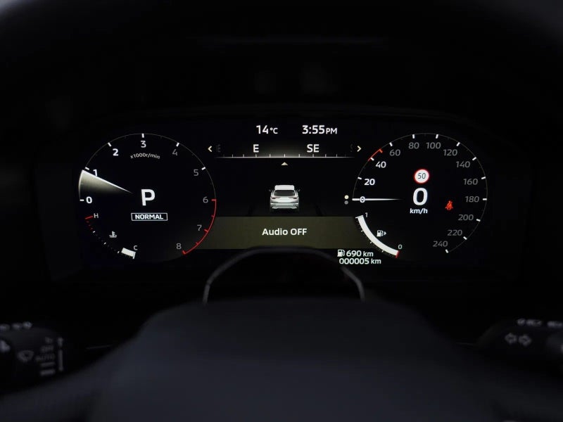 2025 Mitsubishi Outlander PHEV LS 4x4 auto image 2