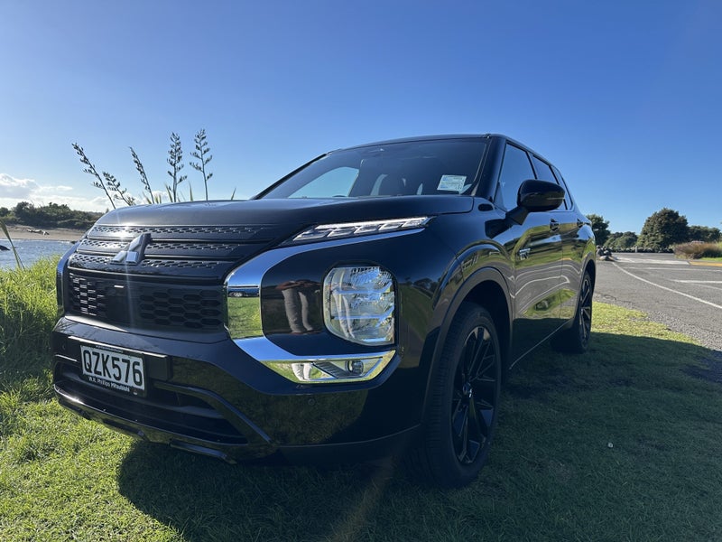 2025 Mitsubishi Outlander PHEV SPORT 4WD image 4
