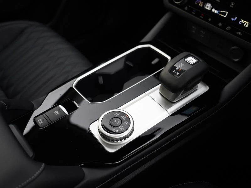 2025 Mitsubishi Outlander PHEV VRX image 5