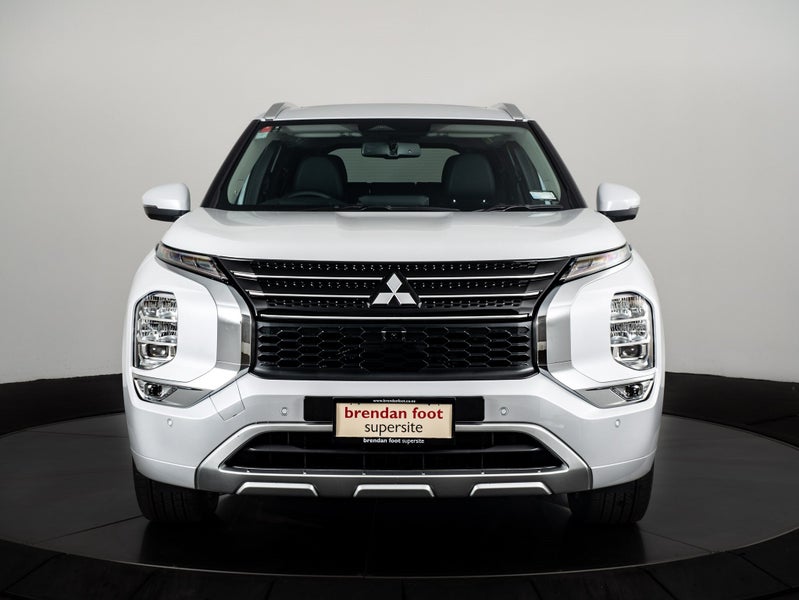 2025 Mitsubishi Outlander PHEV VRX 4WD 7 SEATER image 5