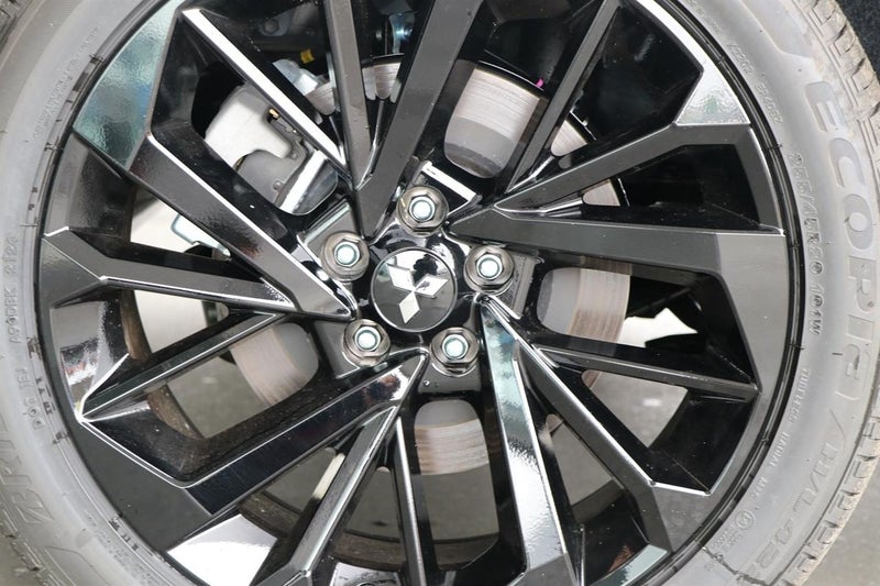 2025 Mitsubishi Outlander Sport 2.5P/4WD/CVT image 3