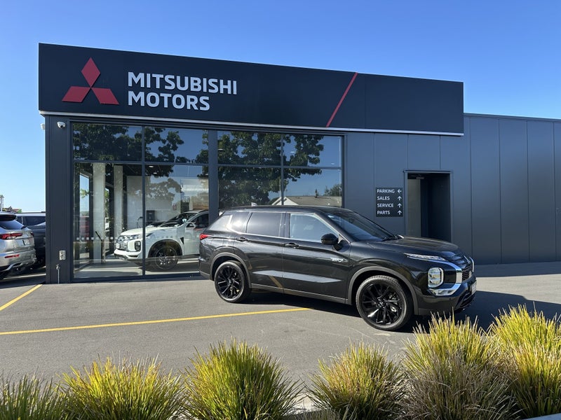 2025 Mitsubishi Outlander Sport PHEV 4WD - PRE... image 3