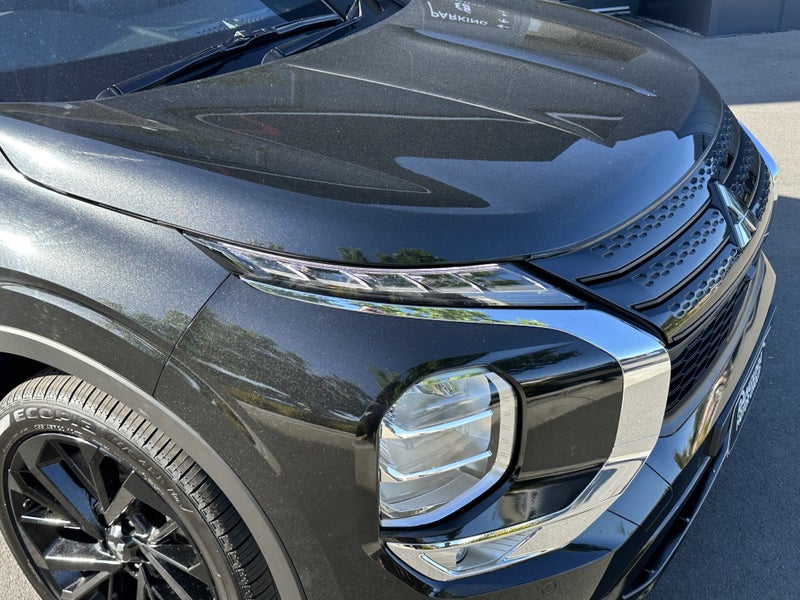 2025 Mitsubishi Outlander Sport PHEV 4WD - PRE... image 4
