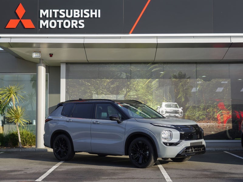 2025 Mitsubishi Outlander VRX 2.5 PETROL 2WD 7... image 3