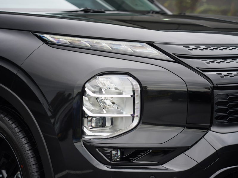 2025 Mitsubishi Outlander VRX 2.5 PETROL 2WD 7... image 5