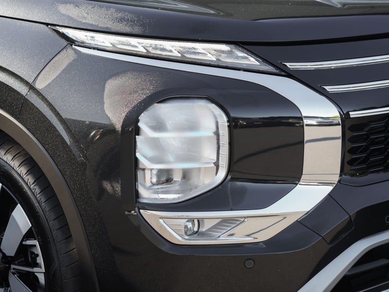 2025 Mitsubishi Outlander VRX 2.5 PETROL 2WD 7... image 5
