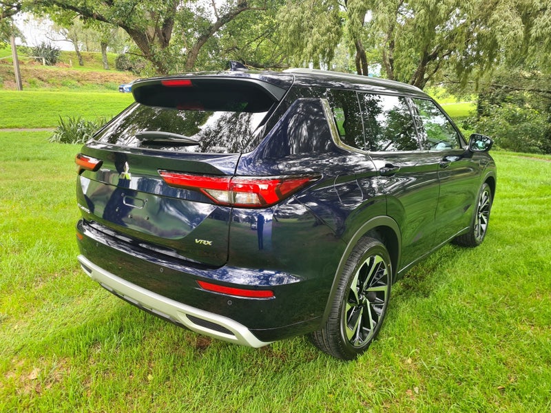 2025 Mitsubishi Outlander VRX 2.5P/4WD/CVT image 3