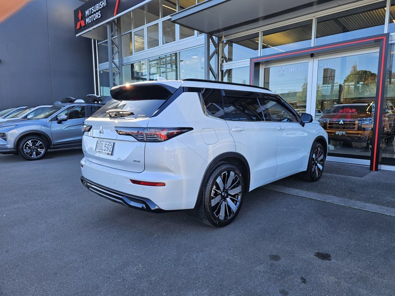 2025 Mitsubishi Outlander VRX 2.5P/4WD/CVT image 4