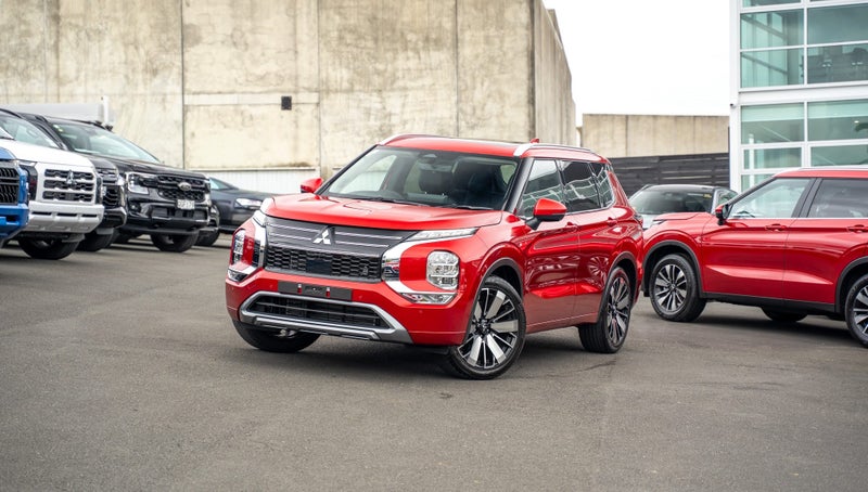 2025 Mitsubishi Outlander Vrx 2.5P/Cvt image 1