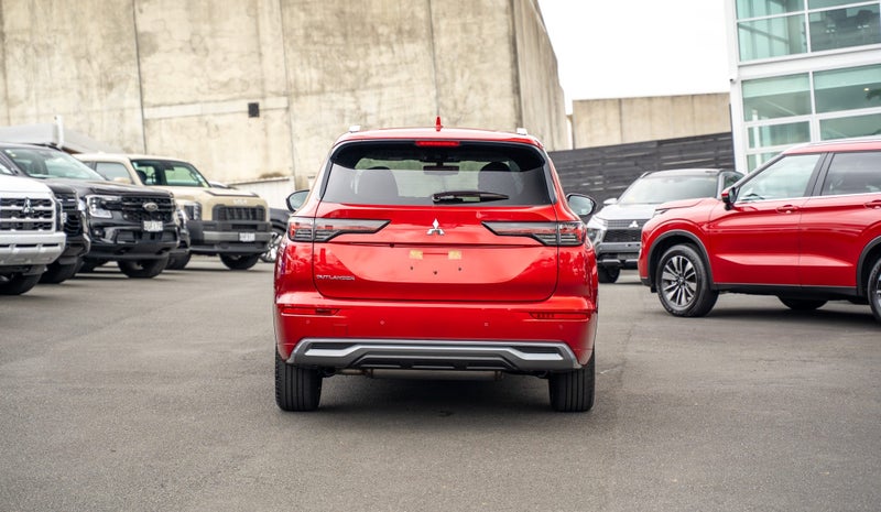 2025 Mitsubishi Outlander Vrx 2.5P/Cvt image 4