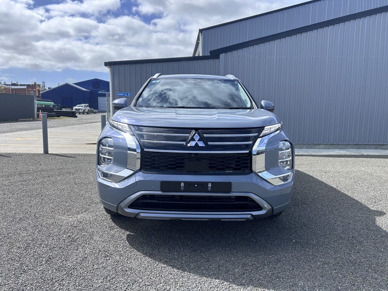 2025 Mitsubishi Outlander Vrx 2.5P/Cvt - image 3