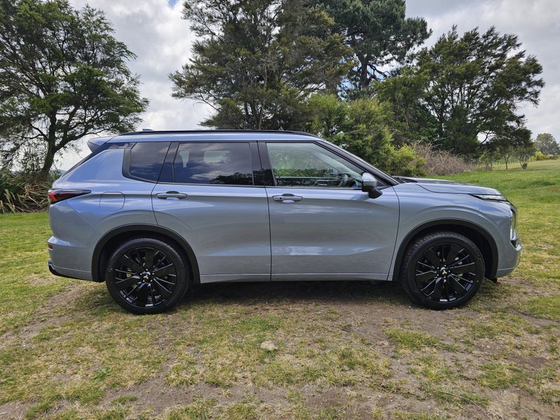 2025 Mitsubishi Outlander VRX 2.5P/CVT image 2