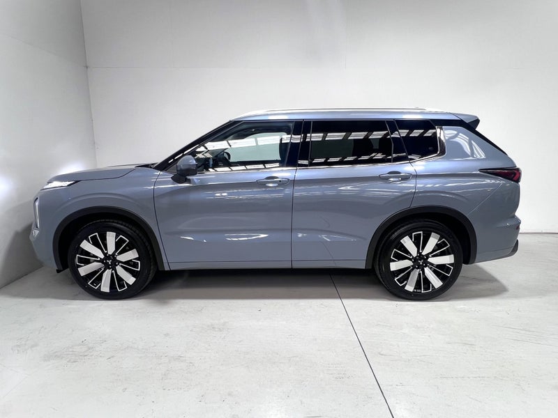 2025 Mitsubishi Outlander Vrx 2.5P/Cvt image 4