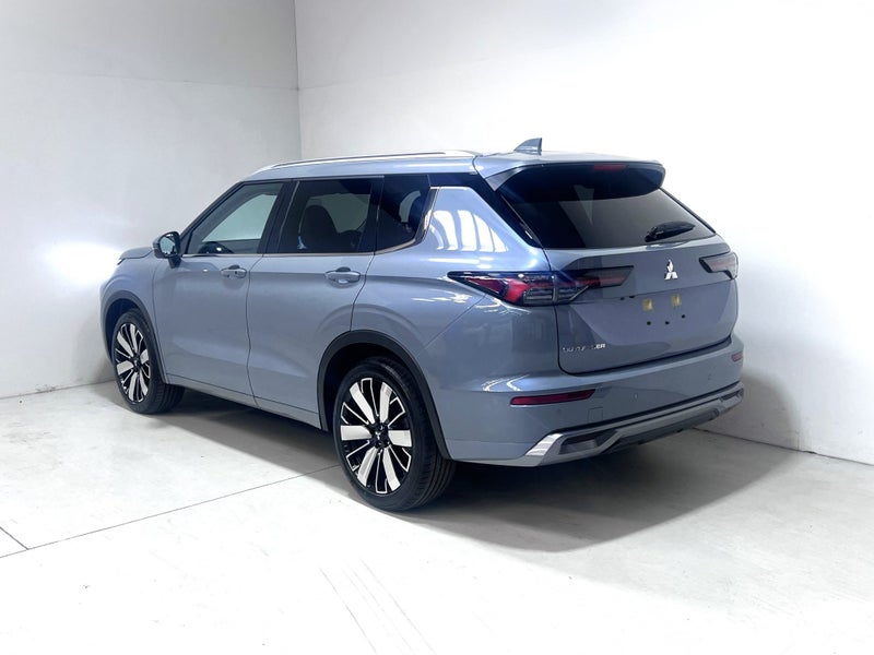 2025 Mitsubishi Outlander Vrx 2.5P/Cvt image 5
