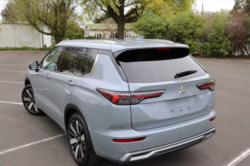 2025 Mitsubishi Outlander VRX 2WD 2.5P image 5