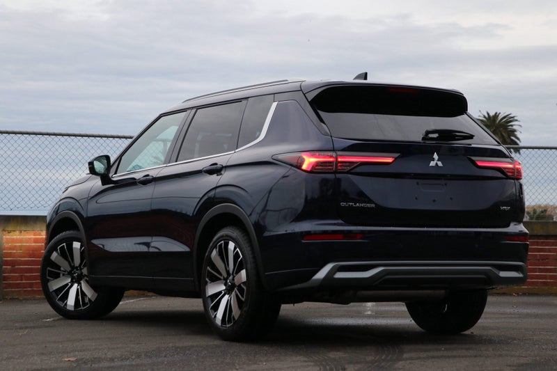 2025 Mitsubishi Outlander VRX 4WD (S-AWC) 2.5P image 2
