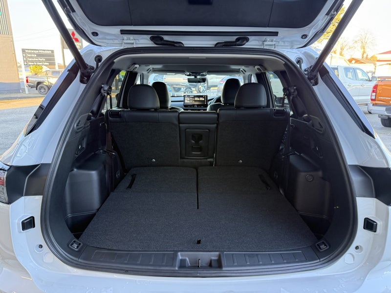 2025 Mitsubishi Outlander Vrx image 5
