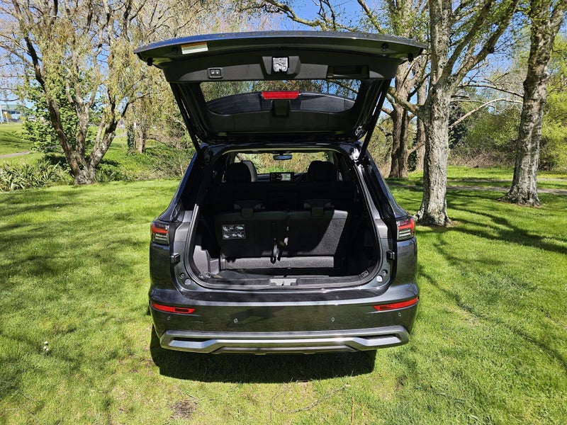 2025 Mitsubishi Outlander VRX PHEV/4WD/AT image 5