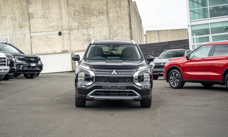 2025 Mitsubishi Outlander Xls 2.5P/Cvt image 3