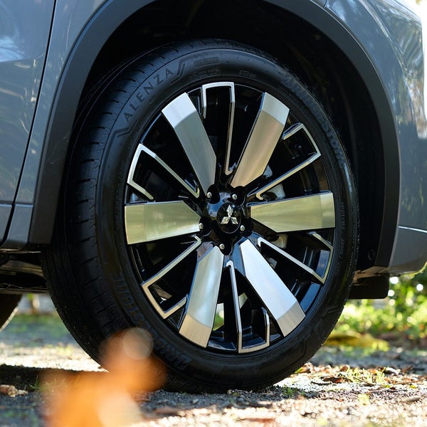 2025 Mitsubishi Outlander XLS 2.5P/CVT/2WD image 5