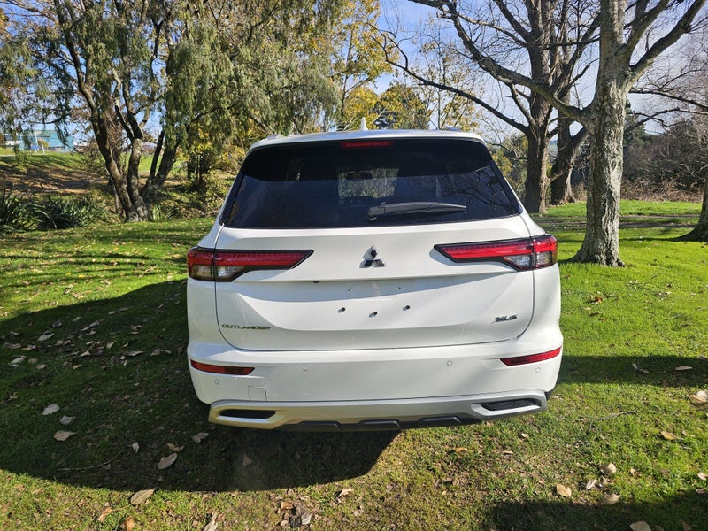 2025 Mitsubishi Outlander XLS 2.5P/CVT image 4