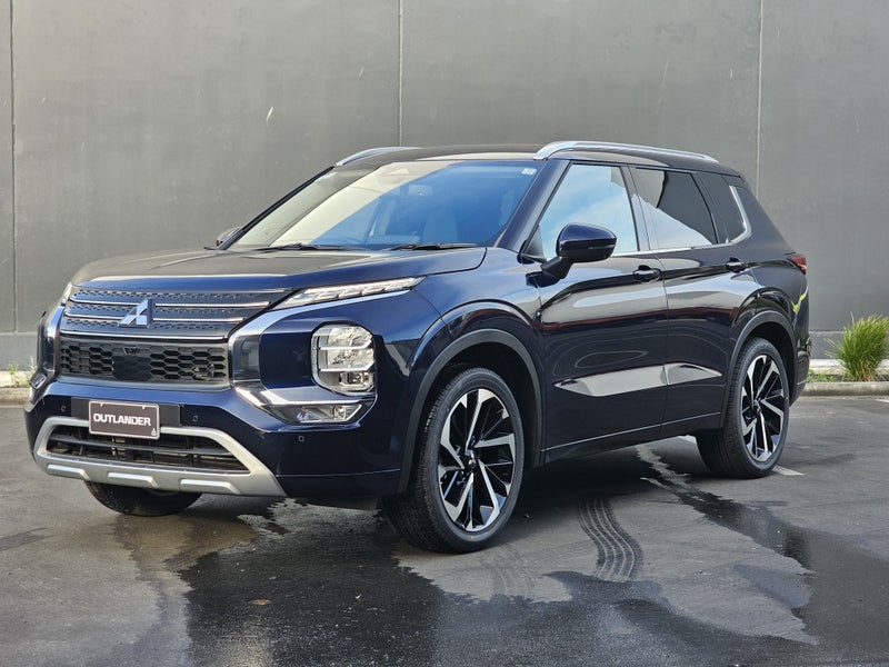 2025 Mitsubishi Outlander XLS 2WD 2.5P image 4