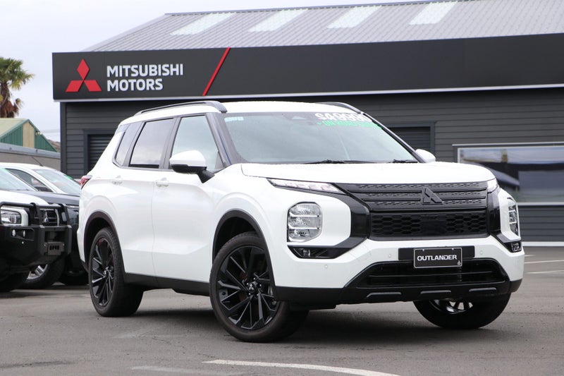 2025 Mitsubishi Outlander XLS 2WD 2.5P (BLACK OUT) image 1