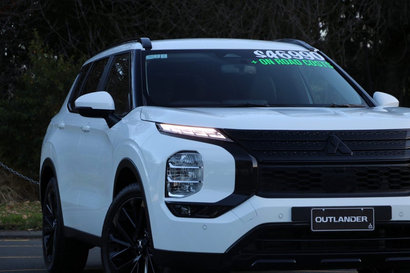 2025 Mitsubishi Outlander XLS 2WD 2.5P (BLACK OUT) image 5