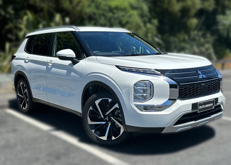 2025 Mitsubishi Outlander XLS 4WD image 5